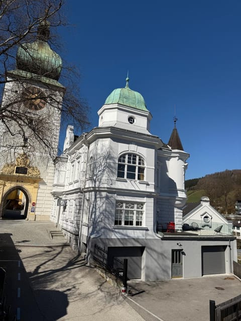 Nearby landmark