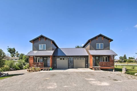Pet-Friendly Choteau Townhouse with Gas Grill! House in Idaho
