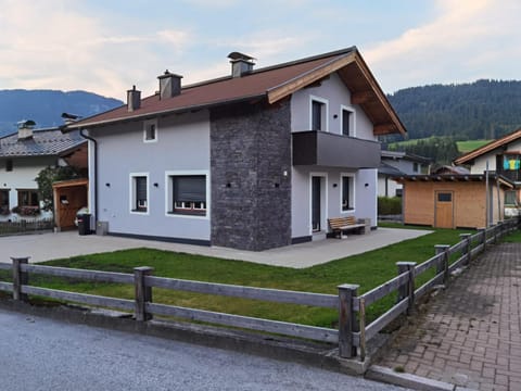 Ferienhaus Esila House in Salzburgerland