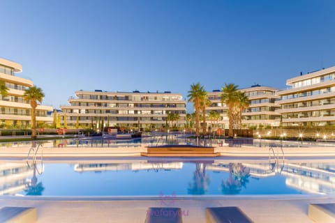 Property building, Pool view, Swimming pool, sunbed