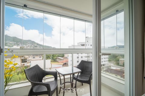 Balcony/Terrace, Dining area