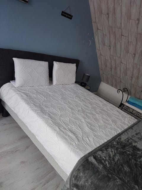 Monts repos! Vacation rental in Centre-Val de Loire