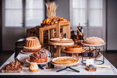 Breakfast, Buffet breakfast