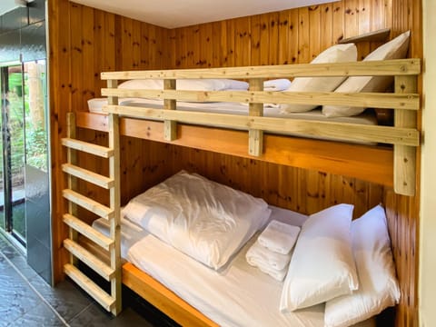 Bed, Photo of the whole room, Bedroom, bunk bed