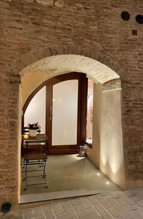 Property building, Facade/entrance