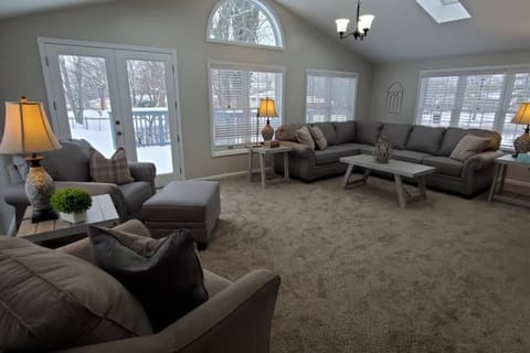 Cindy's Super Ranch Home House in Ohio