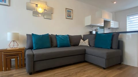 Comfy 2 bed house located at Wareham train station House in Purbeck District