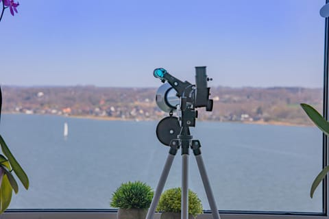 Traumblick! Mitten im Wasser u. doch ganz oben:) Apartment in Schleswig