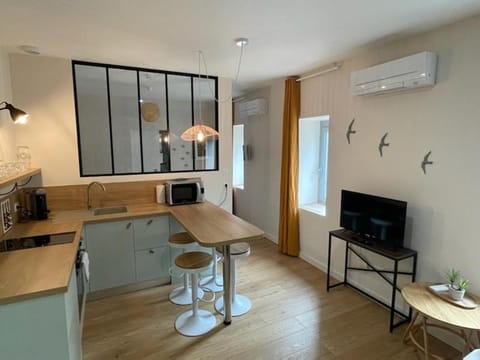 Legend - Parking privé - Gare - Centre ville - Quai de Saône - fibre Apartment in Bourgogne-Franche-Comté