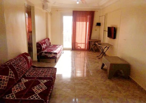 TV and multimedia, Living room, Seating area, air conditioner