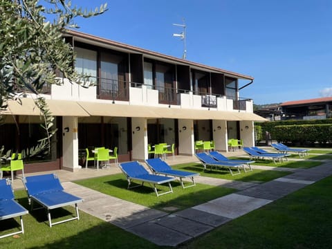 Garden, Balcony/Terrace, sunbed