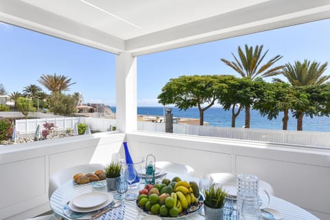 Dining area, Sea view