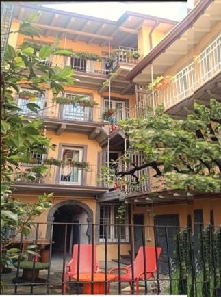 Inner courtyard view