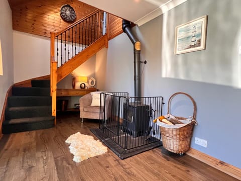 Ty Efail Cottage mountain views & secure garden House in Wales