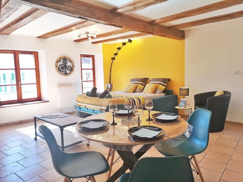 Bed, Living room, Dining area
