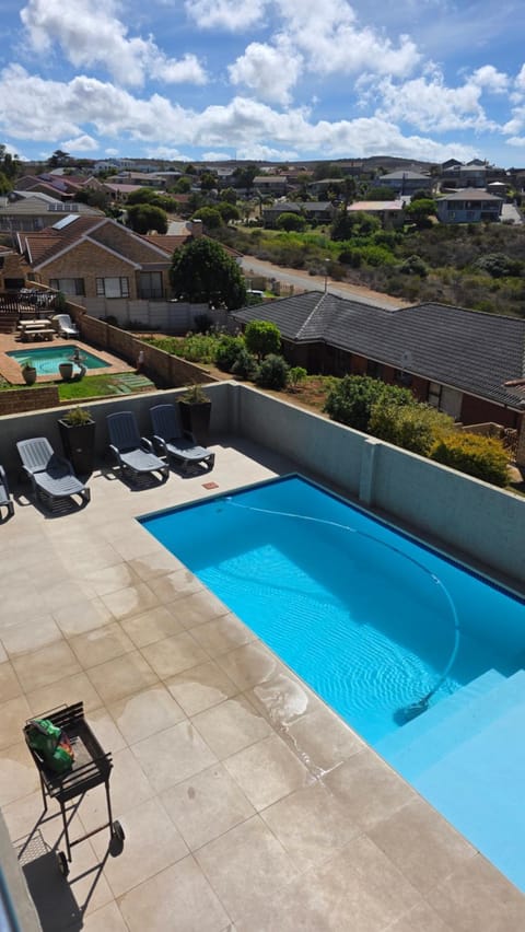 Patio, Natural landscape, Mountain view, Pool view, Swimming pool, sunbed