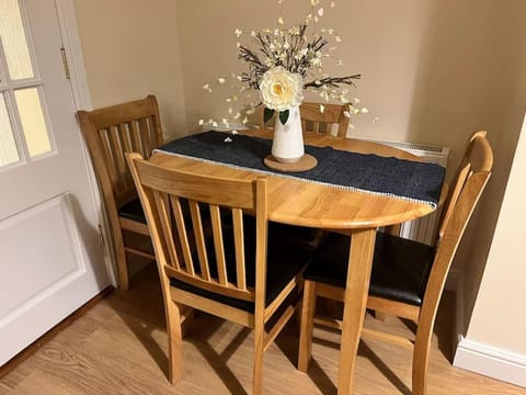 18 The Mullins Apartment in Donegal City