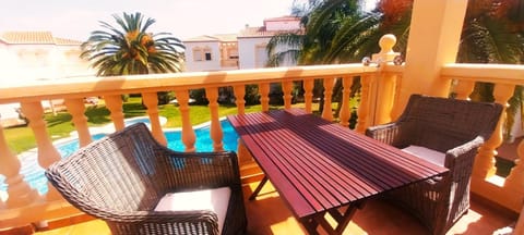 Balcony/Terrace, Pool view