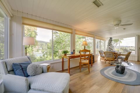 Serene Lake Junaluska Gem Deck and Mountain Views Apartment in Lake Junaluska