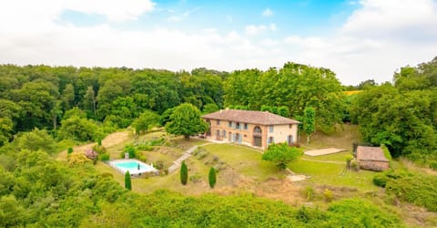 Property building, Garden view, Pool view, Swimming pool