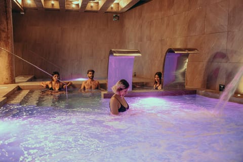 People, Spa and wellness centre/facilities, group of guests