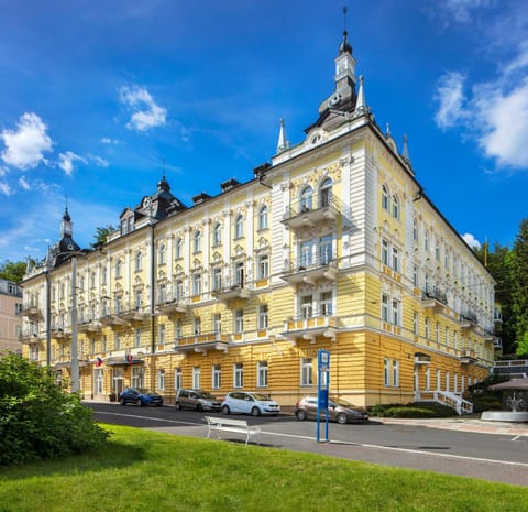 Property building, Street view