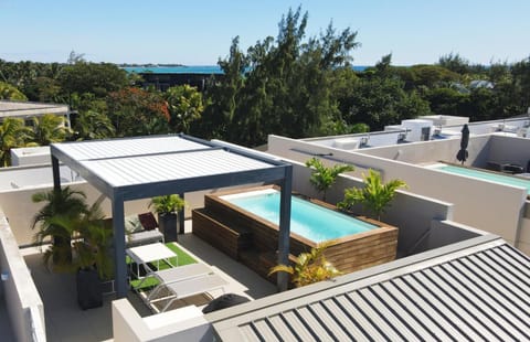 Nearby landmark, Day, Beach, Pool view, Sea view, Sea view, Swimming pool, Sunrise