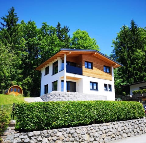 Property building, Spring