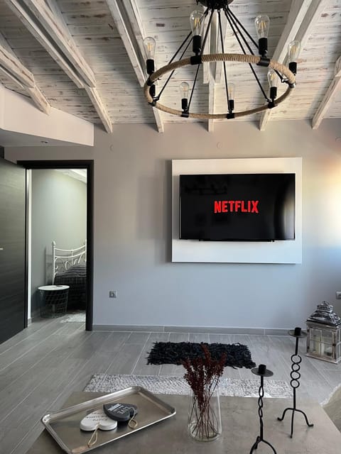 Communal lounge/ TV room, TV and multimedia