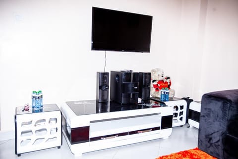 Communal lounge/ TV room, TV and multimedia