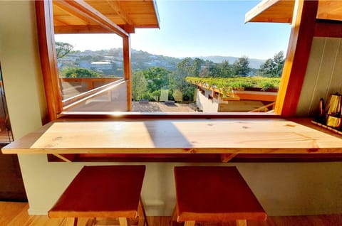Neighbourhood, Natural landscape, Dining area