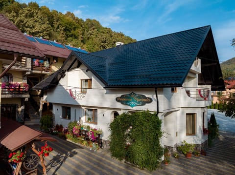 Property building, Facade/entrance, Day, Natural landscape