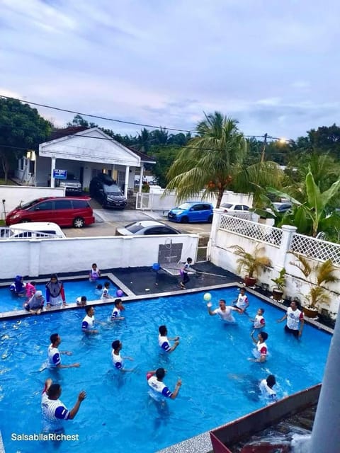 People, Pool view, Swimming pool, group of guests