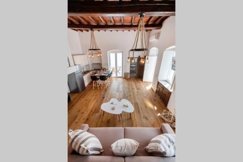 Soso's House Apartment in Naousa