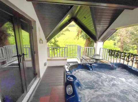 Ballymakeever Appartment - Private Hot Tub Apartment in Northern Ireland