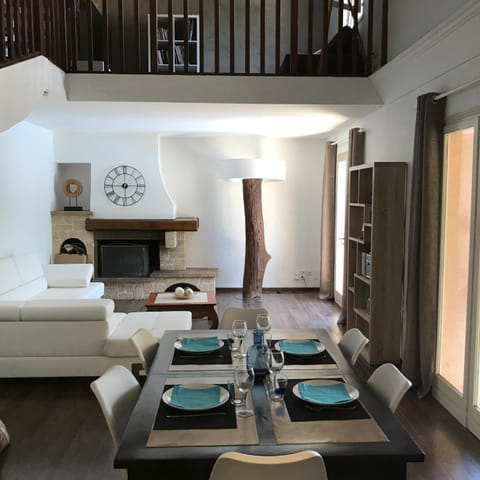 Villa sur la Côte d’Azur avec piscine Villa in Saint Paul de Vence