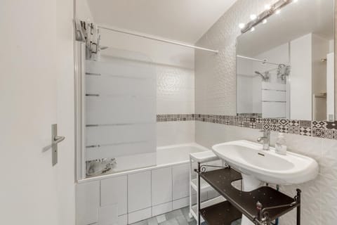 Shower, Bathroom, Bath