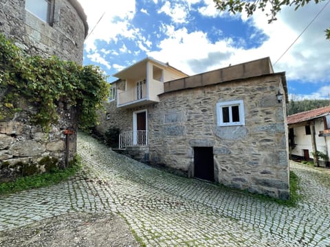 Facade/entrance, Hiking, Hiking, Mountain view