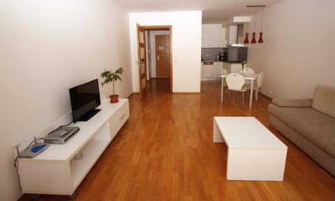 Living room, Photo of the whole room