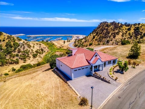 Property building, Neighbourhood, Bird's eye view, Sea view