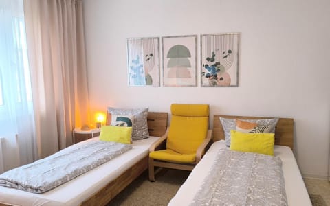 Bed, Living room, Photo of the whole room