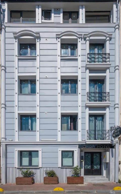 Property building, Facade/entrance