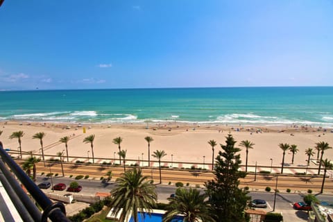 Nearby landmark, Communal lounge/ TV room, Day, Natural landscape, Bird's eye view, Beach, Sea view, Parking