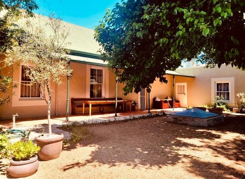 Elizabeth's Cottage Villa in Western Cape