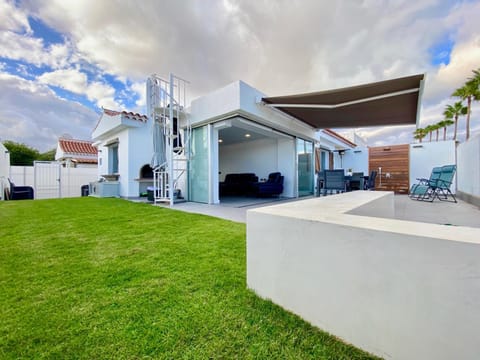 Patio, Garden, Garden view