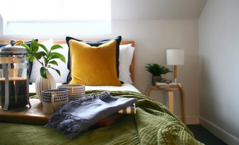 Beautiful 6-Bed - Sleeps 12 - Stunning Views House in Saint Vincent