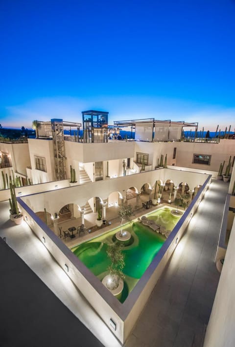 Property building, Balcony/Terrace