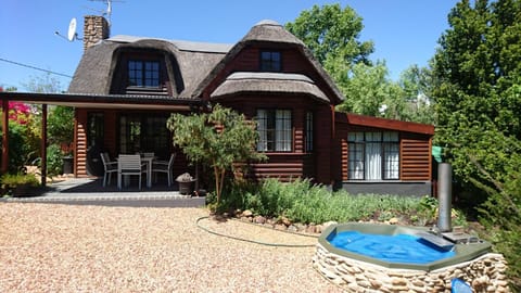 Property building, Hot Tub