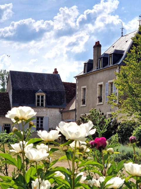 Property building, Spring, Garden