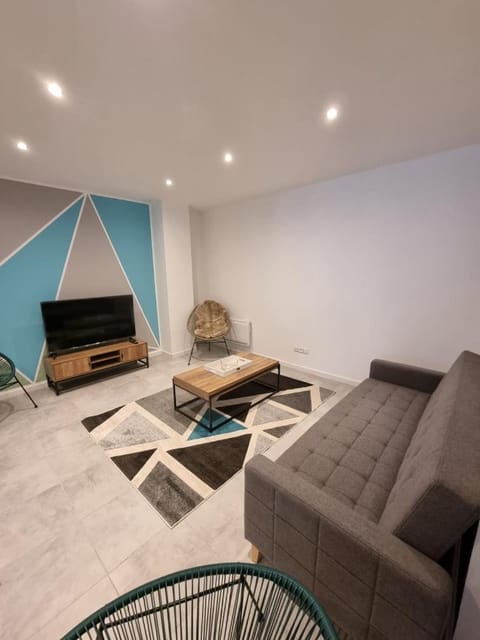 VALSCOSY parking - Activités illégales interdite Apartment in Valenciennes